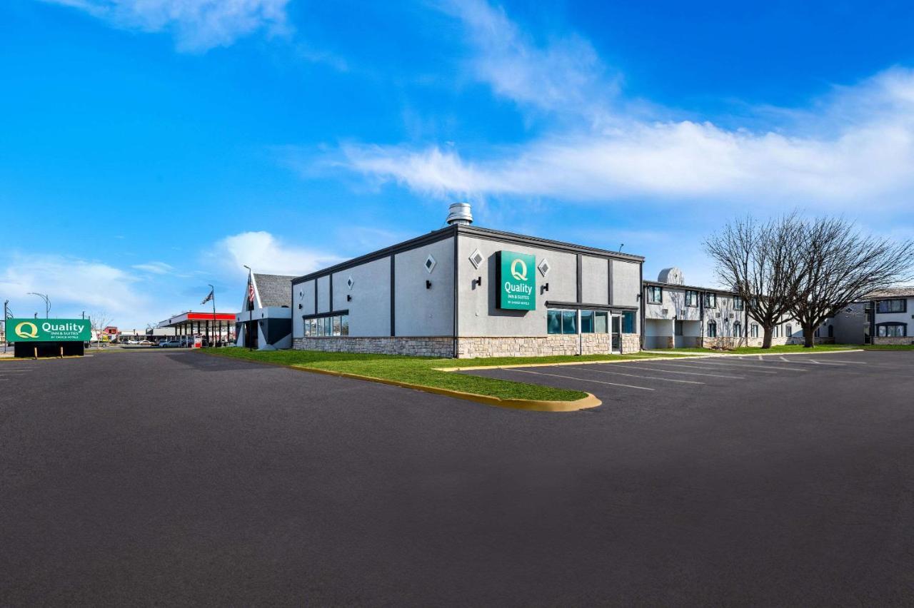 Quality Inn & Suites Near I-480 And I-29 Каунсъл Блъфс Екстериор снимка